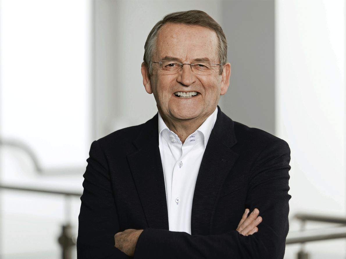 W Düsterberg