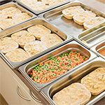 Gastronormbehälter mit Menükomponenten