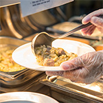 Servieren der fertigen Komponenten